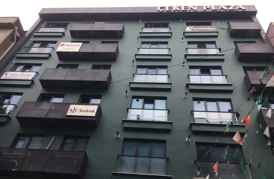 Çeken Plaza